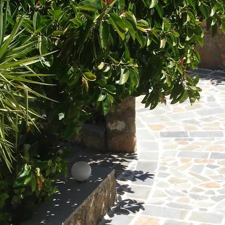 Apostolis Aparthotel *
