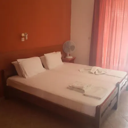 Apostolis Aparthotel