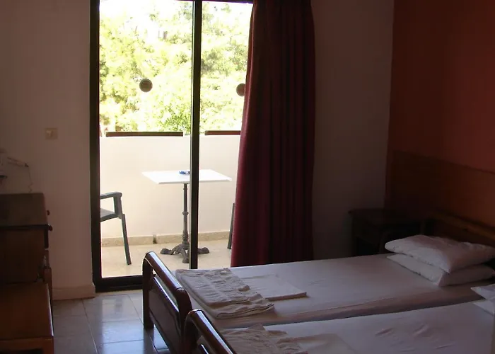 Apostolis Lindos Rhodes Aparthotel *